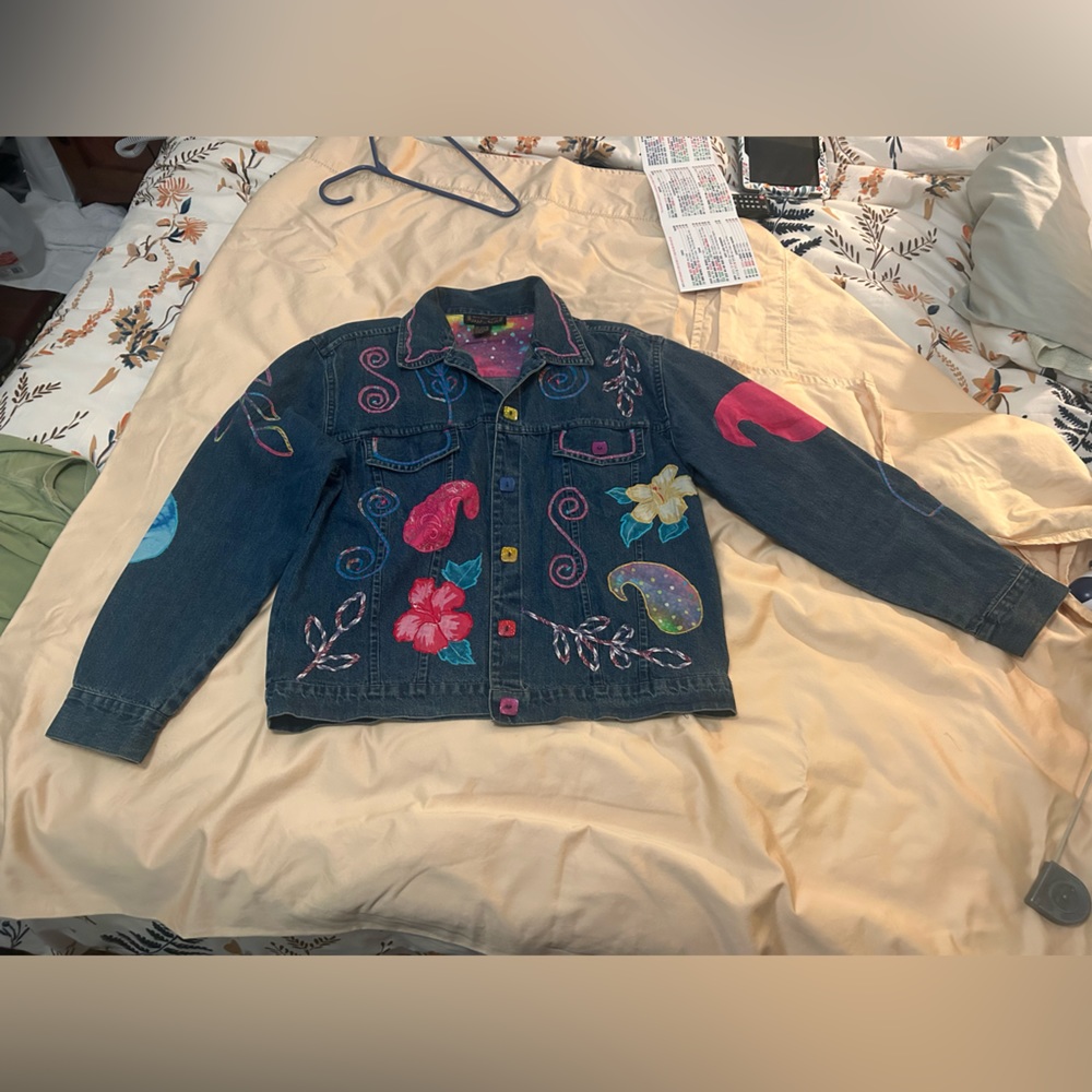 New directions appliqué denim jacket. Size large
